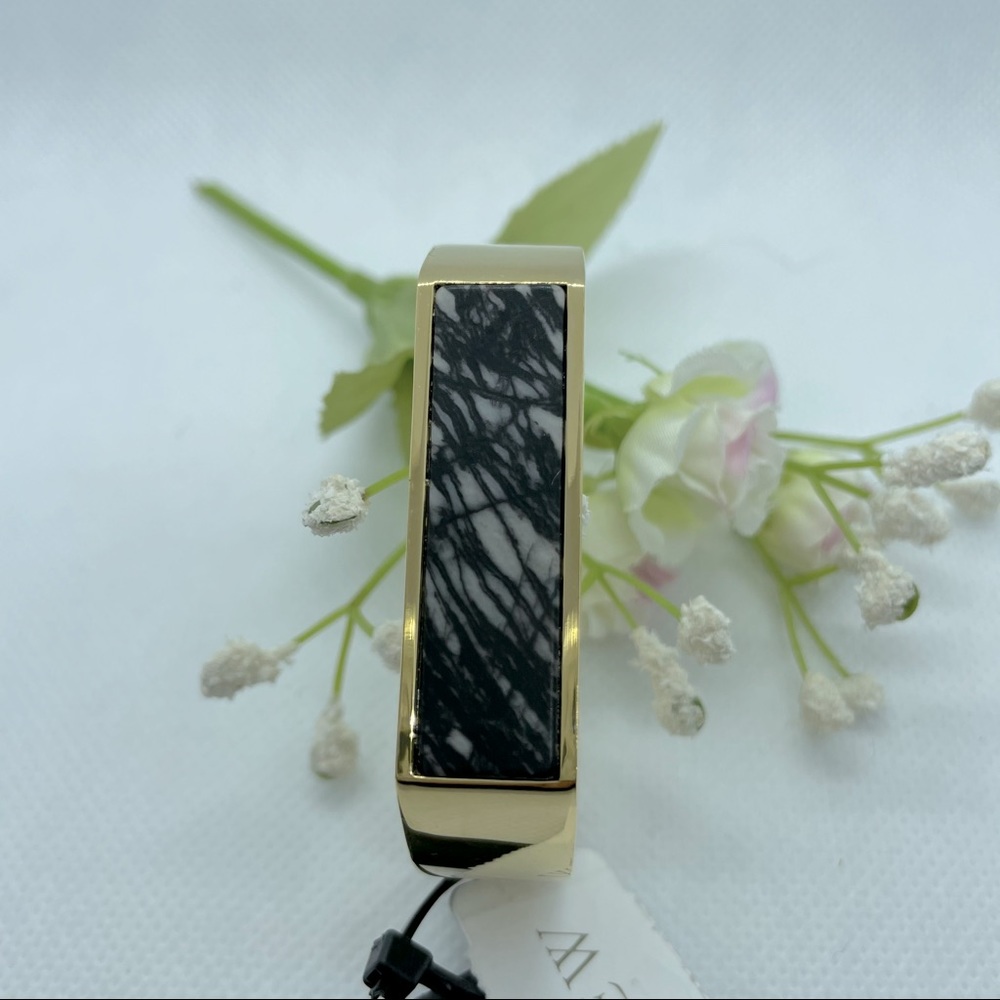 NWT J. Crew Flat Stone Cuff Bracelet Gold Black - Picture 3 of 6